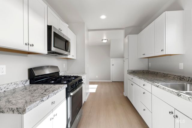 513 W Avenue B, Jerome, ID 83338