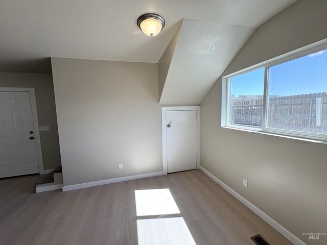 513 W Avenue B, Jerome, ID 83338