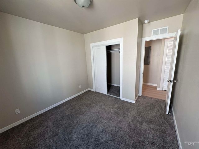 513 W Avenue B, Jerome, ID 83338