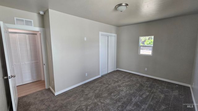 513 W Avenue B, Jerome, ID 83338