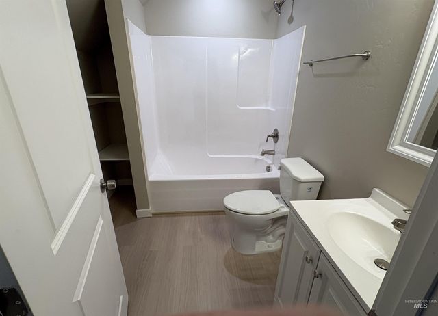 513 W Avenue B, Jerome, ID 83338
