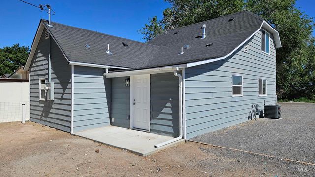 513 W Avenue B, Jerome, ID 83338