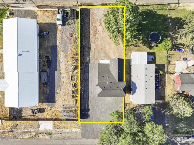 513 W Avenue B, Jerome, ID 83338