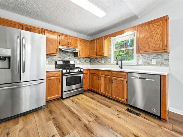 226 Schroeder Way, Hiram, GA 30141