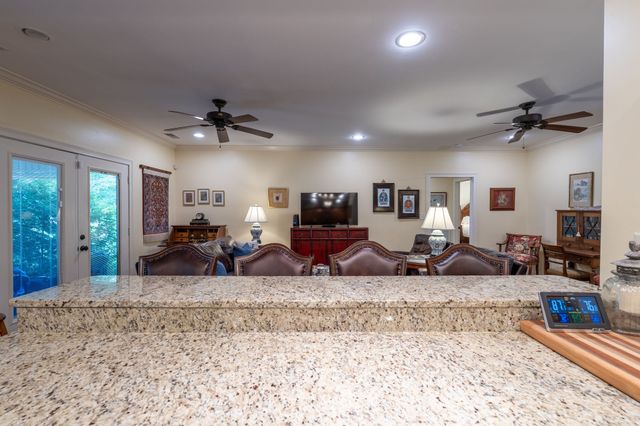 187 Double Eagle Dr, Summertown, TN 38483
