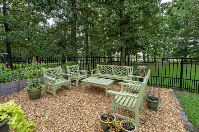 187 Double Eagle Dr, Summertown, TN 38483