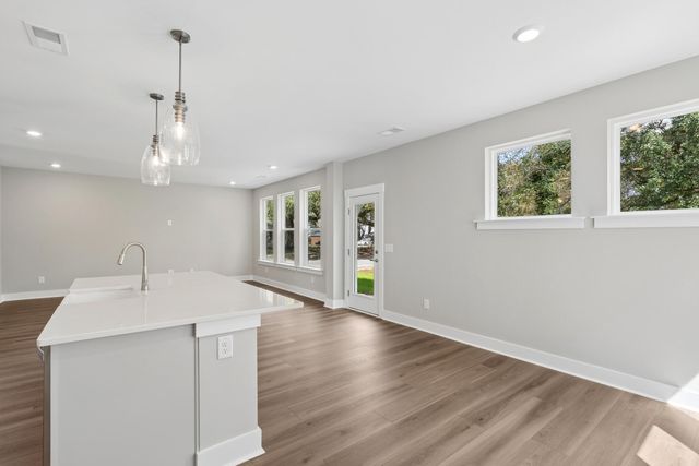 5362 Elder Avenue, North Charleston, SC 29406