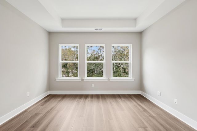 5362 Elder Avenue, North Charleston, SC 29406