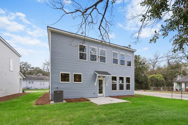 5362 Elder Avenue, North Charleston, SC 29406