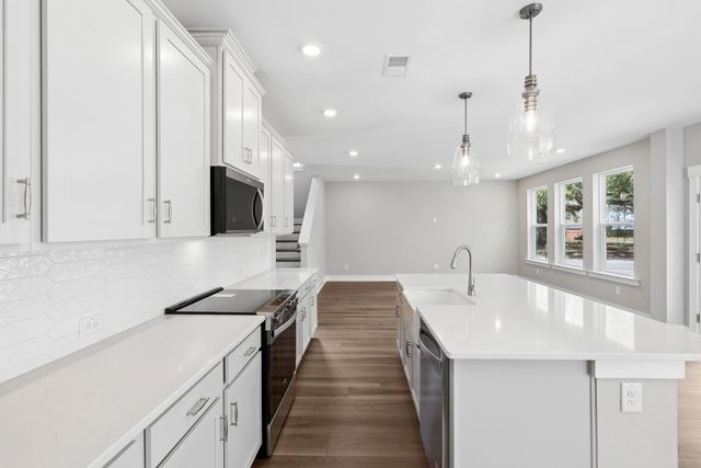 5362 Elder Avenue, North Charleston, SC 29406