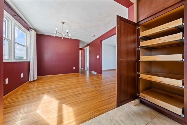 30 Green Acre Lane, Gates, NY 14624