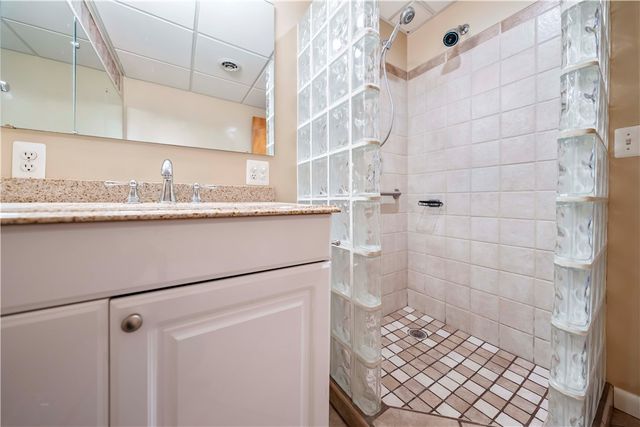 30 Green Acre Lane, Gates, NY 14624