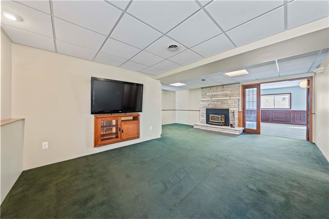 30 Green Acre Lane, Gates, NY 14624