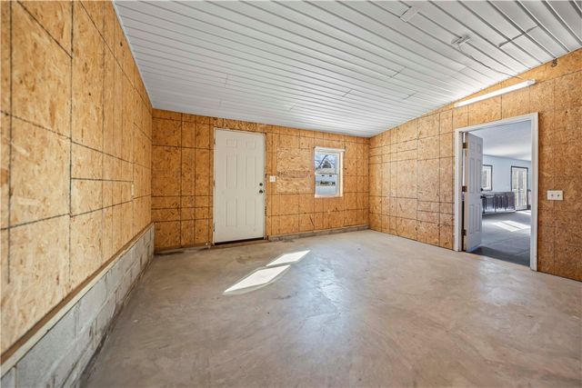 30 Green Acre Lane, Gates, NY 14624