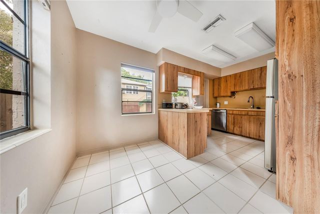 517 41ST AVENUE S, St Petersburg, FL 33705