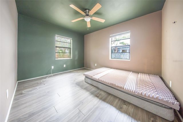 517 41ST AVENUE S, St Petersburg, FL 33705