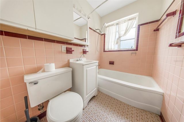 517 41ST AVENUE S, St Petersburg, FL 33705