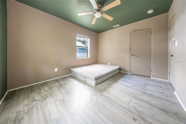 517 41ST AVENUE S, St Petersburg, FL 33705