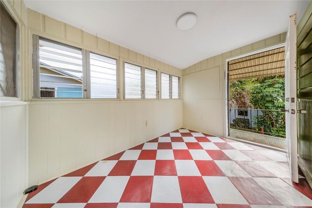 517 41ST AVENUE S, St Petersburg, FL 33705