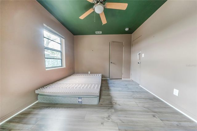 517 41ST AVENUE S, St Petersburg, FL 33705