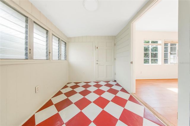 517 41ST AVENUE S, St Petersburg, FL 33705