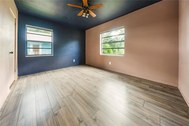 517 41ST AVENUE S, St Petersburg, FL 33705