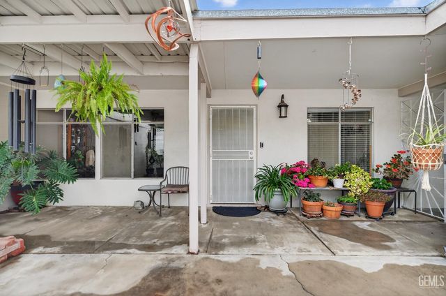 3905 Noel Place, Bakersfield, CA 93306