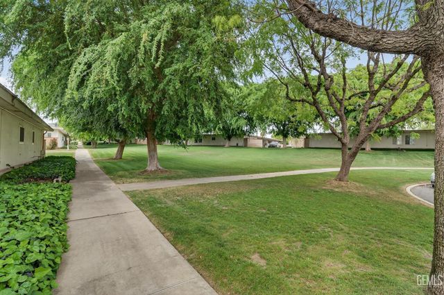 3905 Noel Place, Bakersfield, CA 93306