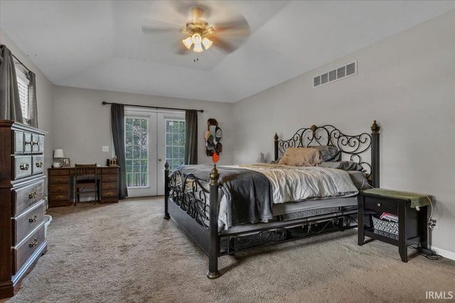 19 Lakeview Drive, Mount Vernon, IN 47620