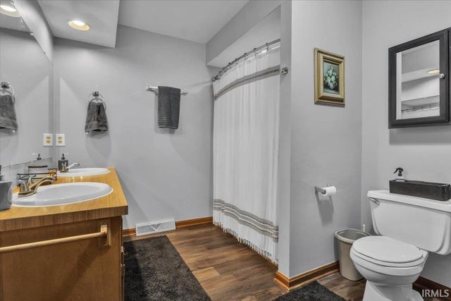 19 Lakeview Drive, Mount Vernon, IN 47620