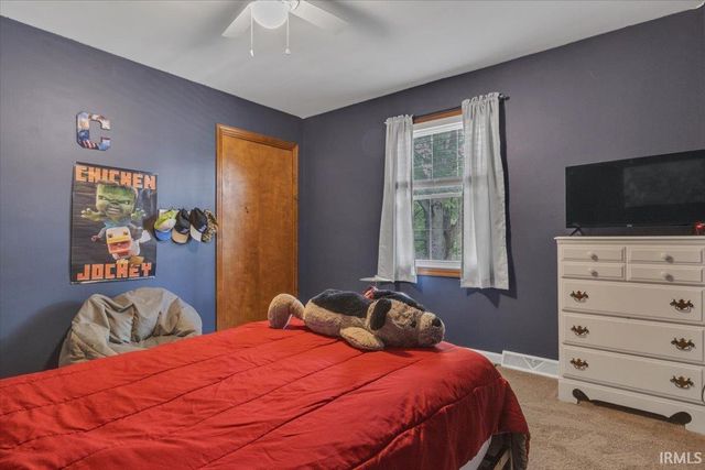 19 Lakeview Drive, Mount Vernon, IN 47620