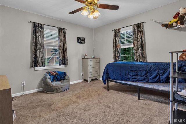 19 Lakeview Drive, Mount Vernon, IN 47620