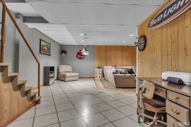 19 Lakeview Drive, Mount Vernon, IN 47620