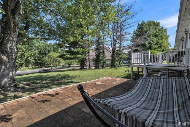 19 Lakeview Drive, Mount Vernon, IN 47620