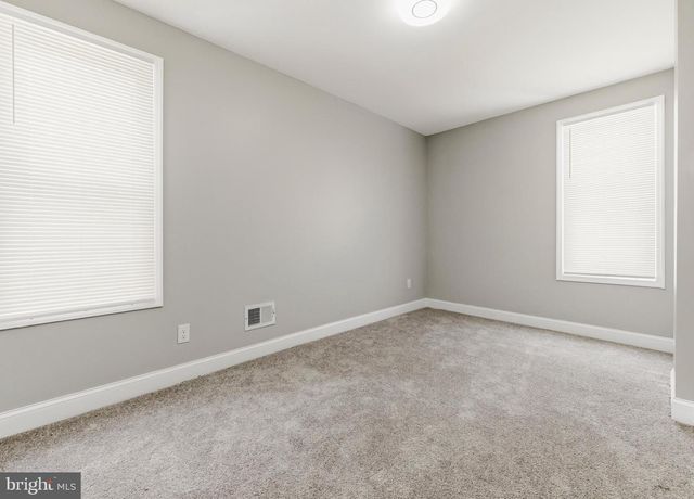 3007 WESTFIELD AVE, Camden, NJ 08105