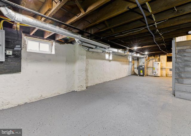 3007 WESTFIELD AVE, Camden, NJ 08105