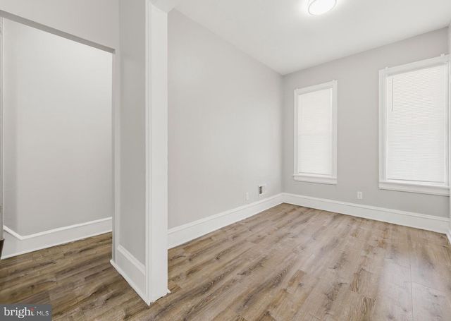 3007 WESTFIELD AVE, Camden, NJ 08105