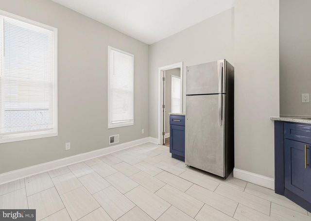 3007 WESTFIELD AVE, Camden, NJ 08105