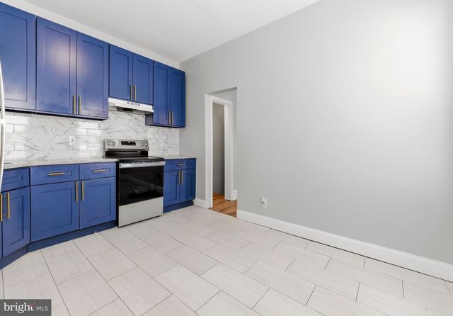 3007 WESTFIELD AVE, Camden, NJ 08105