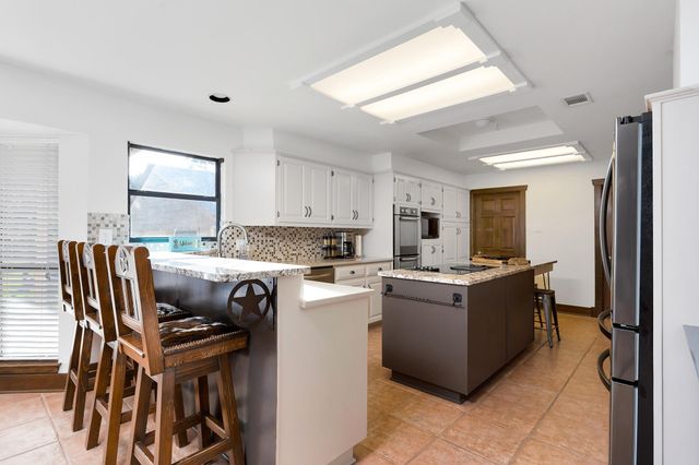 22599 S Ranch Road 12, Dripping Springs, TX 78620