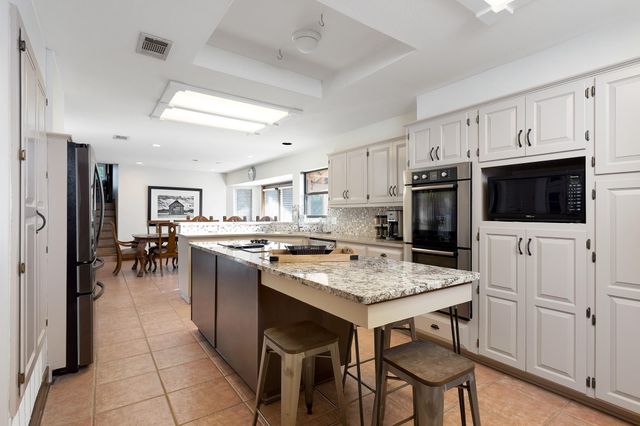 22599 S Ranch Road 12, Dripping Springs, TX 78620