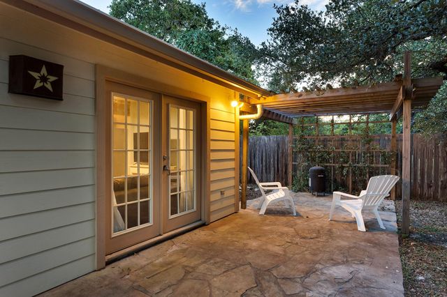 22599 S Ranch Road 12, Dripping Springs, TX 78620