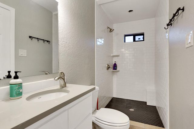 22599 S Ranch Road 12, Dripping Springs, TX 78620