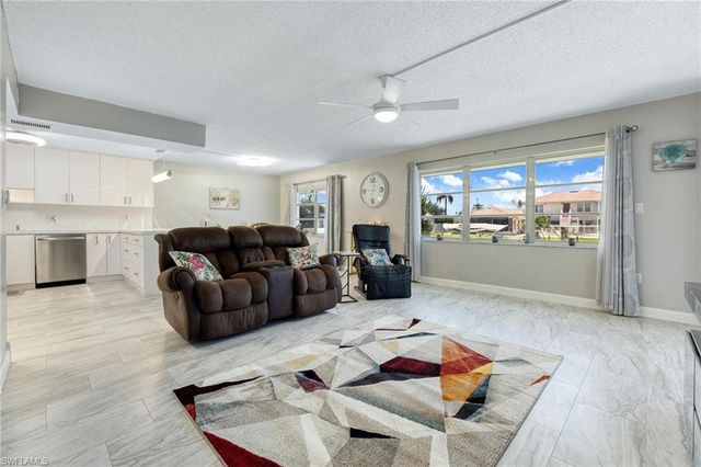 108 SE 47th ST # 102, Cape Coral, FL 33904