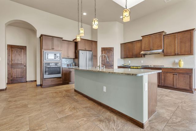 1704 20th Avenue SE, Rio Rancho, NM 87124