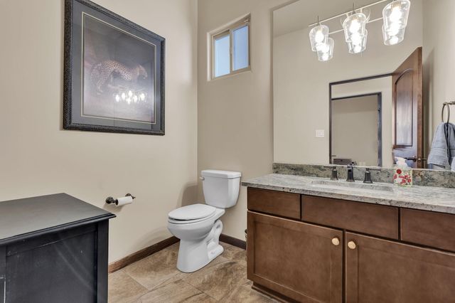 1704 20th Avenue SE, Rio Rancho, NM 87124