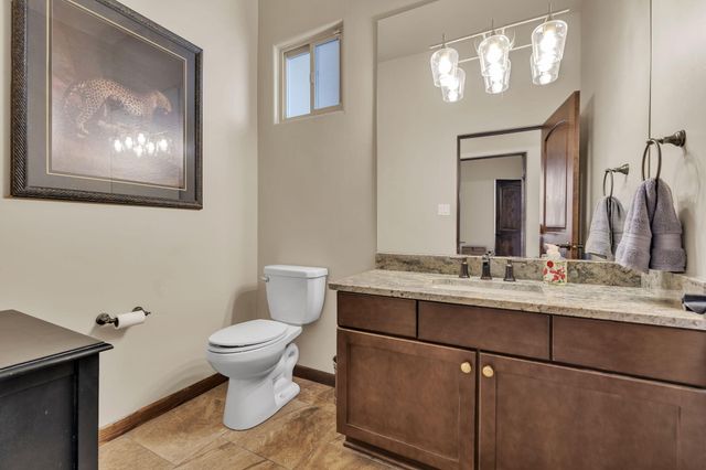 1704 20th Avenue SE, Rio Rancho, NM 87124