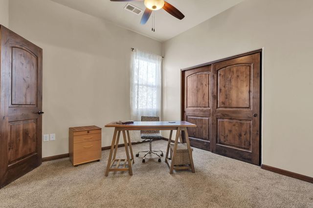 1704 20th Avenue SE, Rio Rancho, NM 87124