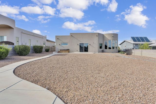 1704 20th Avenue SE, Rio Rancho, NM 87124