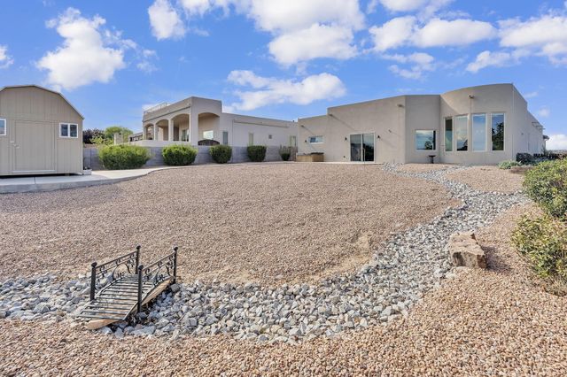 1704 20th Avenue SE, Rio Rancho, NM 87124
